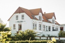 Falcon Hotel