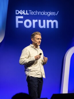 Henrik Teisb&aelig;k